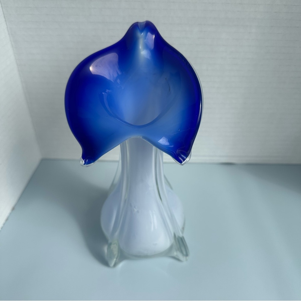 Jack In The Pulpit Cobalt Blue Light Blue Lilly 8" Vase Arte Murano Glass